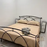 Vincent House * Neapol