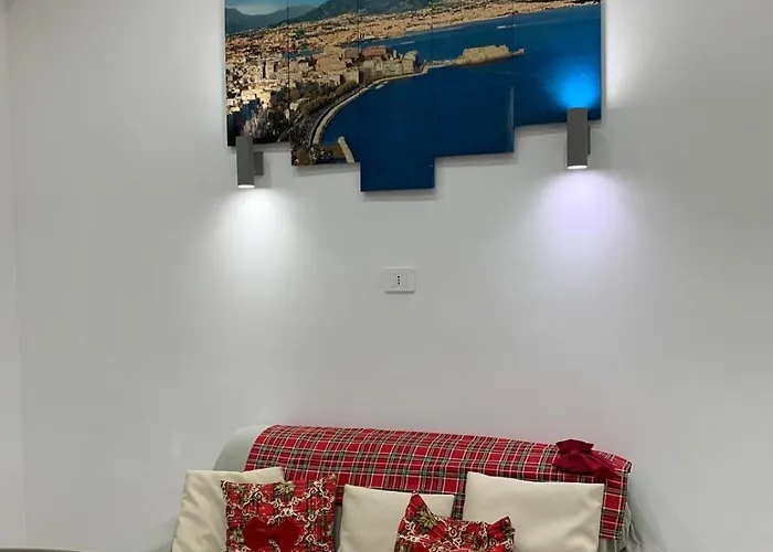 Vincent House * נאפולי