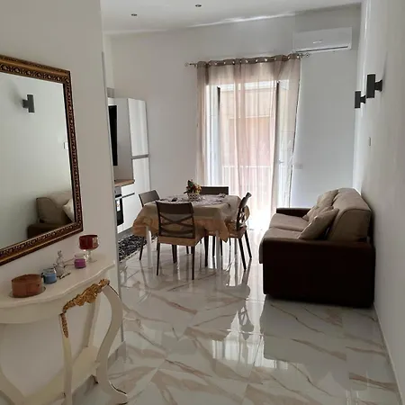 Vincent House * Napoli