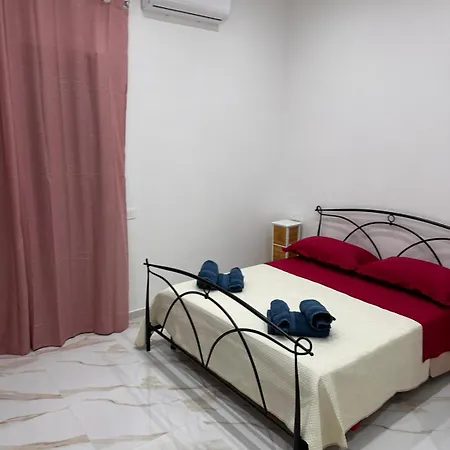 Vincent House Napoli