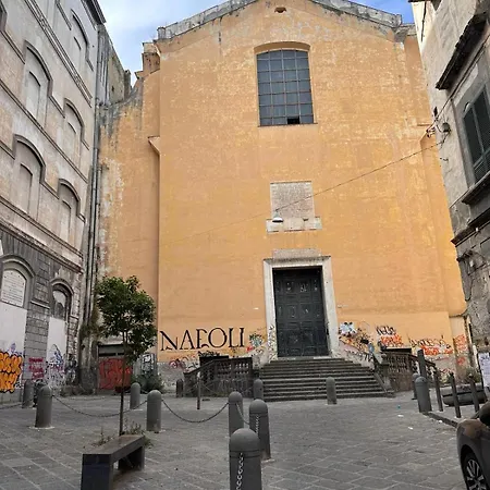 Vincent House * Napoli