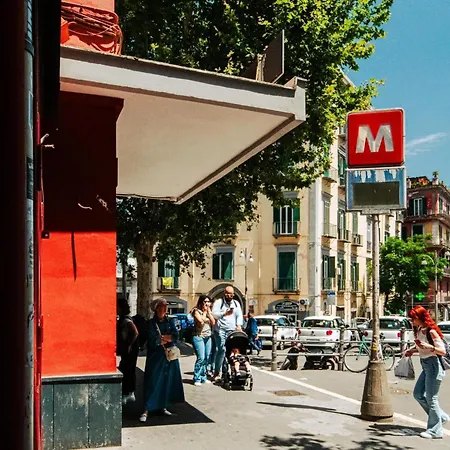 Vincent House * Napoli