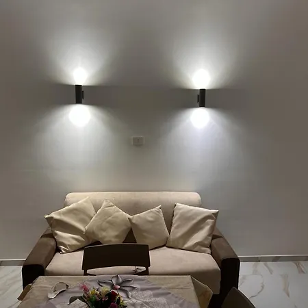 Vincent House * Neapel